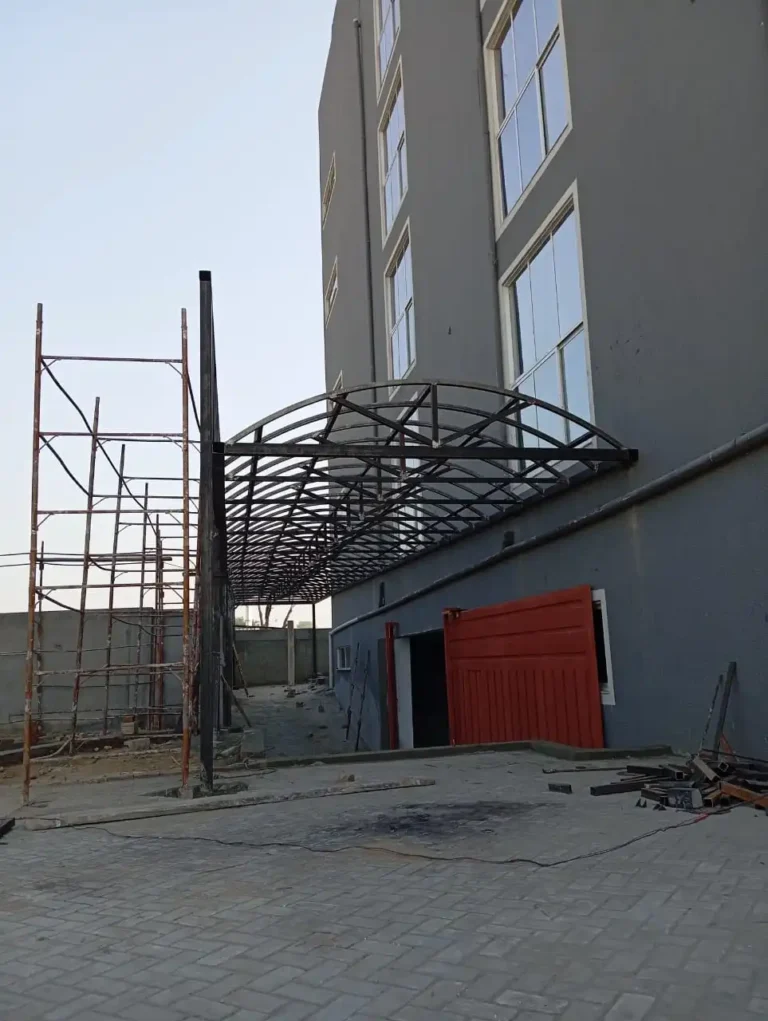 Curved steel canopy frame